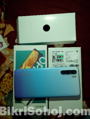 Oppo: F15...RAM 8 GB / ROM 256